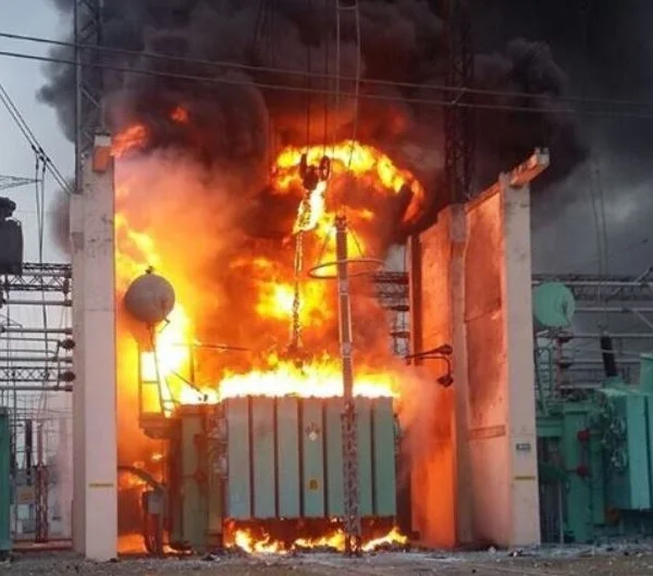 Incendio en Trasformador de Potencia en ba{o de aceite - Zensitec